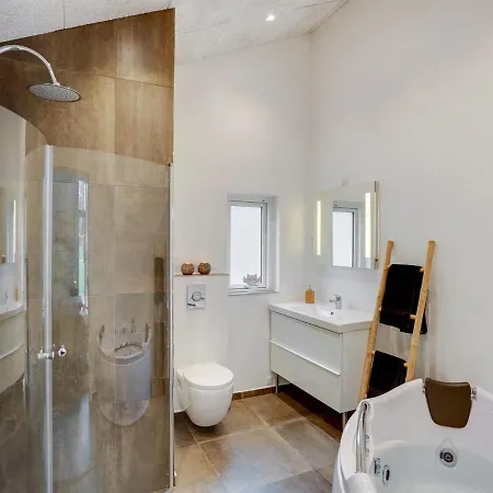 Sunja - 450m From The Sea In Djursland And Mols By Interhome בית נופש Brondstrup